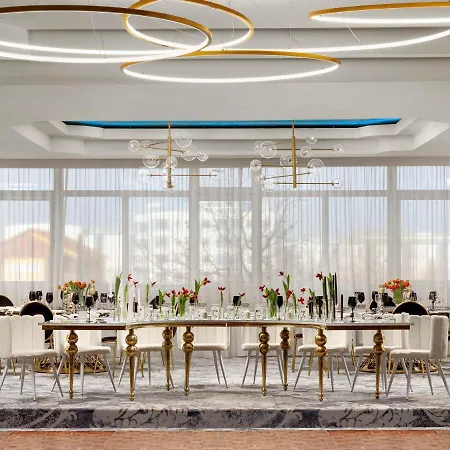 Mercure Airport Hotel
