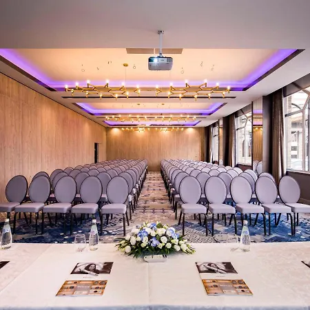 Mercure Airport 4* Sibiu